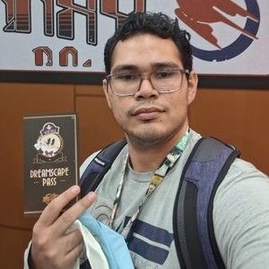 Meet your Posher, Chris